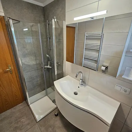 Apartment Komfortable In Werdum